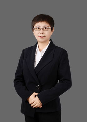 何玲.png